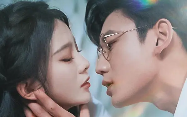 <em>相爱</em>穿梭百年